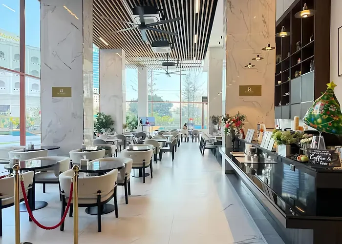 Siamese Rama 9 Bangkok