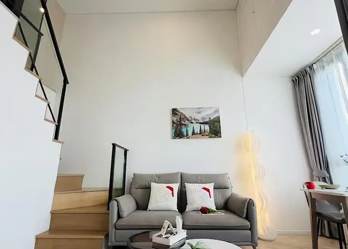 Siamese Rama 9 * Bangkok